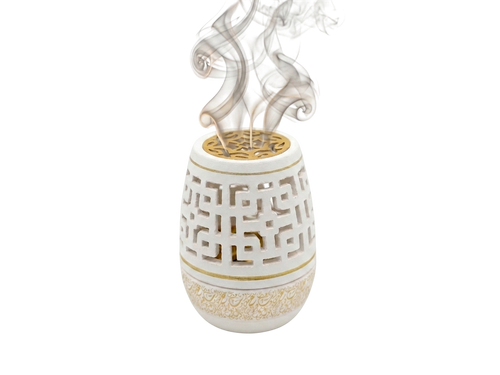 Where Fragrance Meets Elegance